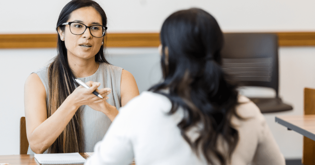 7 Top Tips for Effective Performance Management 2 one to one meeting