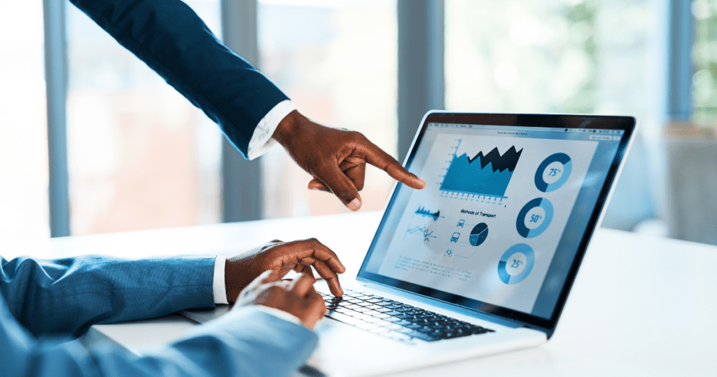 The Pros & Cons of Outsourcing HR 3 hr software