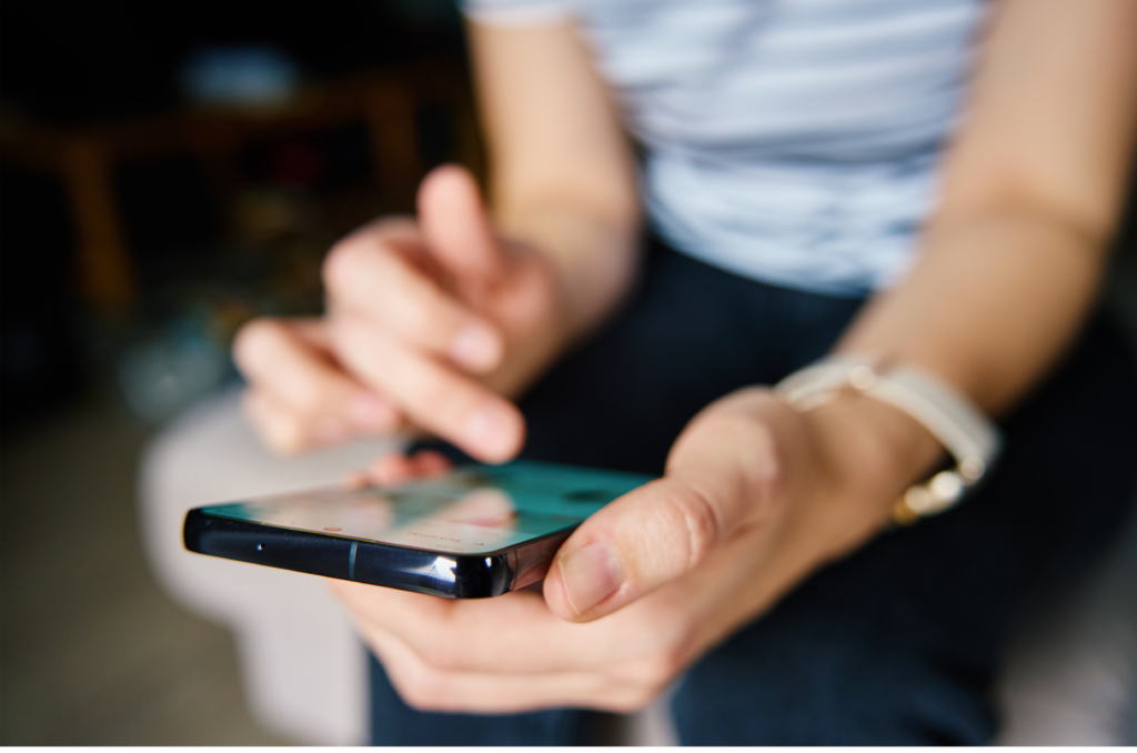 Monitoring & Tracking Staff - What Employers Need to Know 2 employer montioring staff social media
